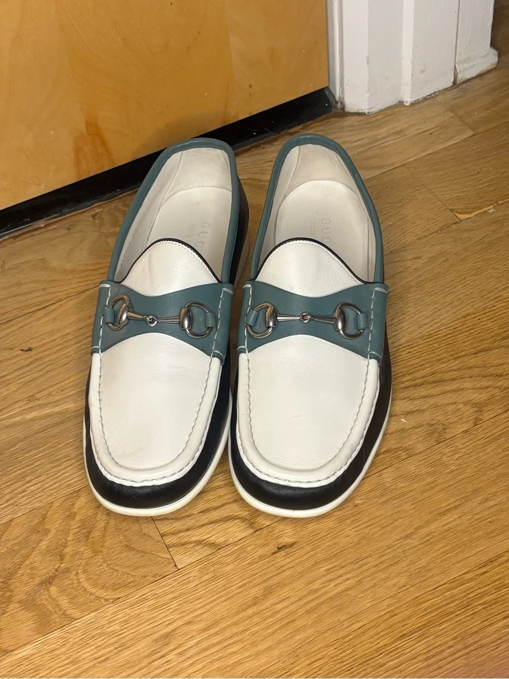 Gucci Men’s Size 11 White, Teal and Black Leather Horsebit Slip-On Loafers